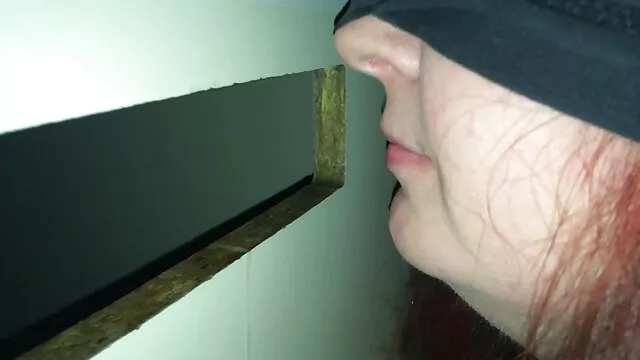 Masturbarse el coño y series hentai en español empezar a follar a su amado