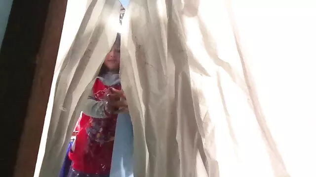 Chupa la polla por un agujero en la pared capitulos hentai completos