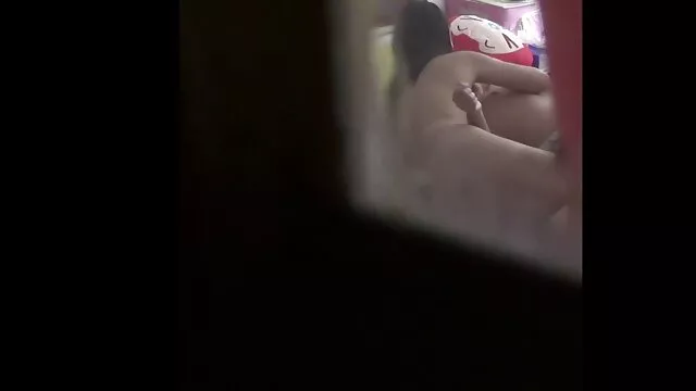 El series anime hentai sub español bebé acaricia sus pechos y pellizca sus pezones