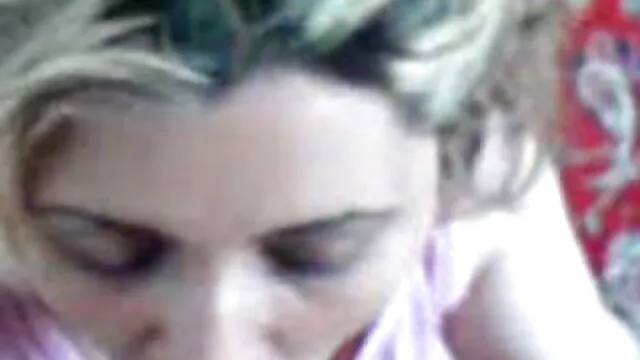 La guapa Delma, después de jugar con pompas de jabón, decidió hentai online sub en español acariciar su coño
