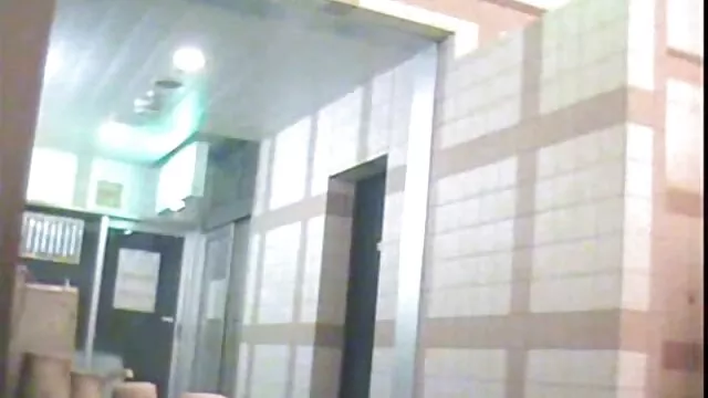 La series hentai español perra conoció a un lindo novio en el rancho.