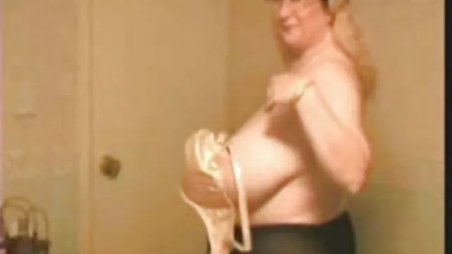 En un par de minutos, este agujero se convierte en una cueva prehistórica. Y la chica pide que no manga porno castellano pare, porque quiere experimentar el orgasmo anal